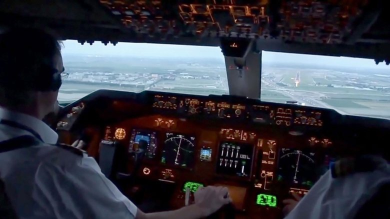 Кабина пилота аэробус а320