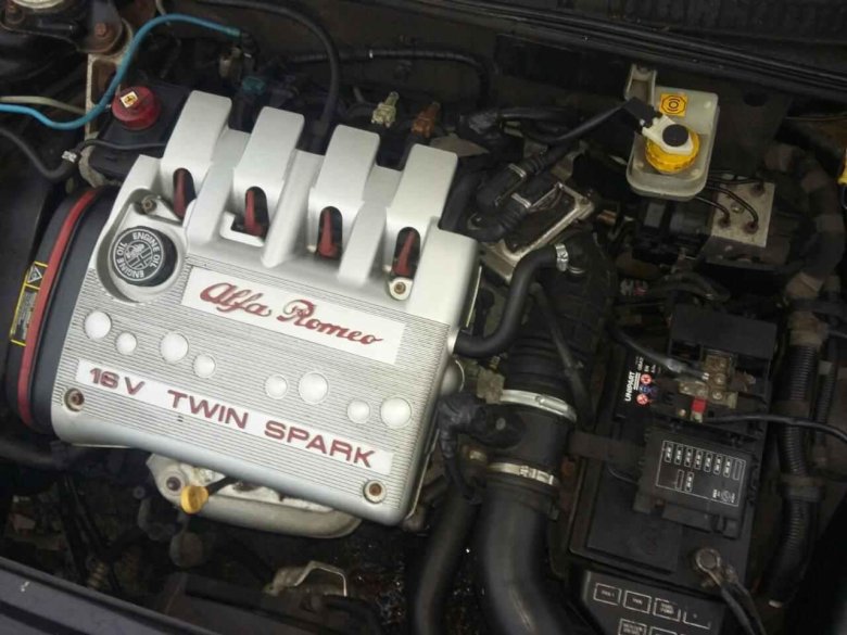 Подкапотное пространство alfa romeo 147