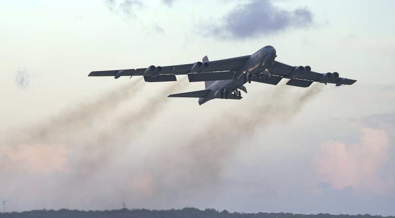 Американский стратегический бомбардировщик