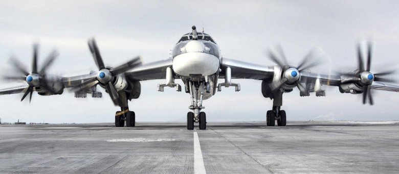 Бомбардировщик ту 95