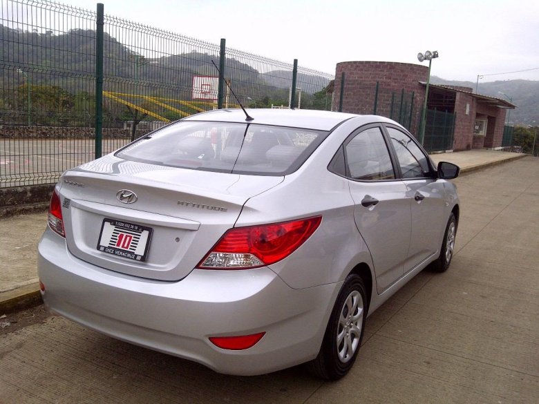 Dodge attitude 2011-2014