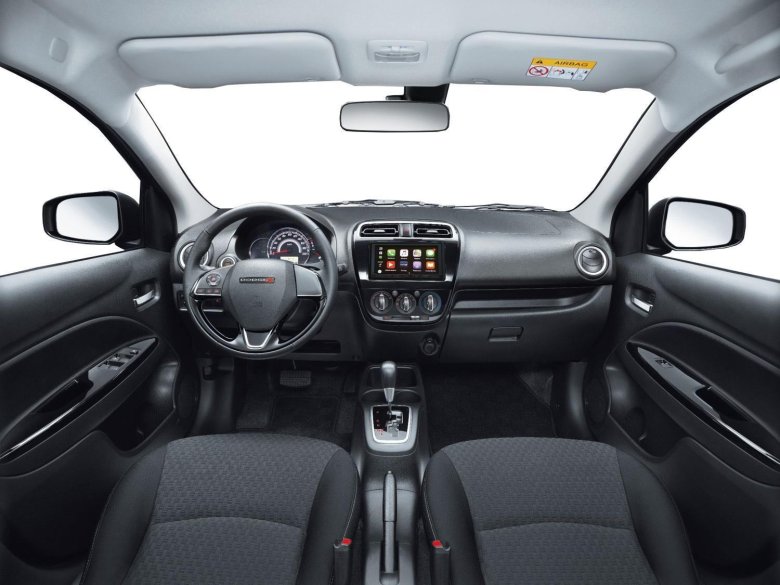 Mitsubishi attrage 2013