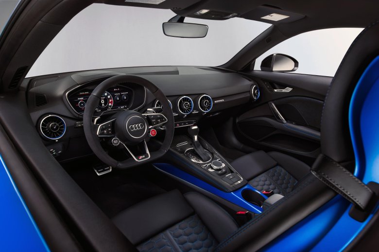 Ауди тт rs салон