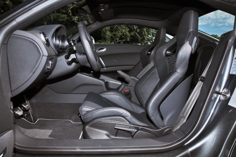 Ауди тт 2009 салон