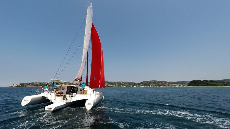 Тримаран парусный neel
