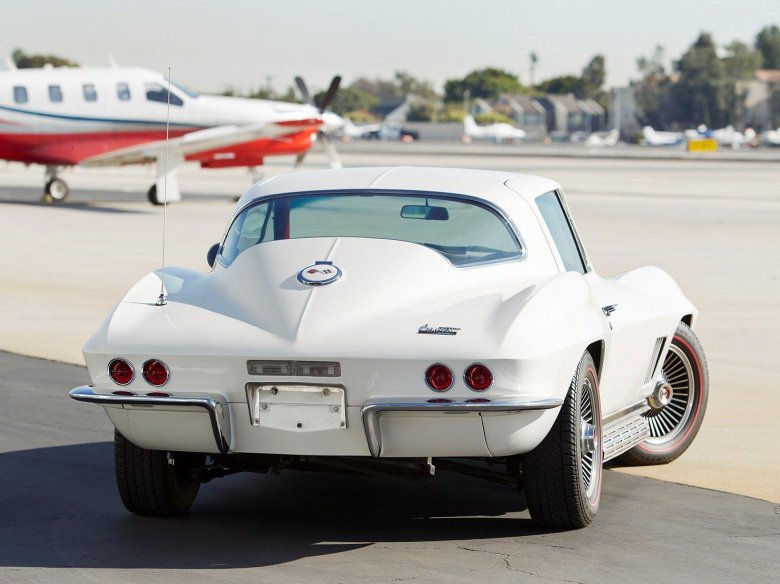 Chevrolet corvette c2 stingray 1967