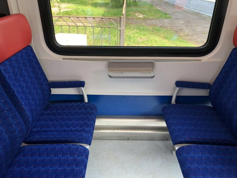 Комфорт поезд ласточка 820