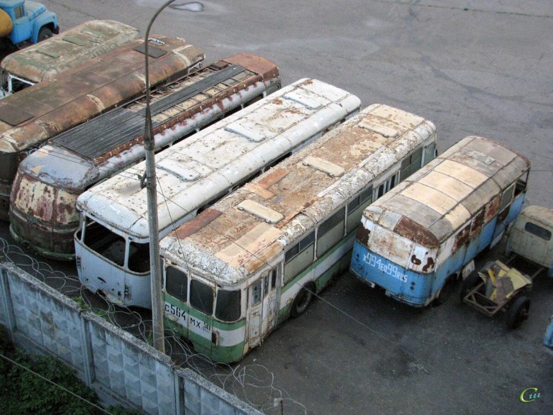 Лиаз 677 ржавый