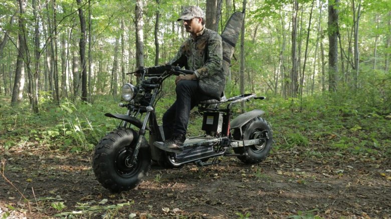 Внедорожный электроскутер daymak beast