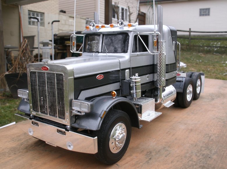 Peterbilt 359