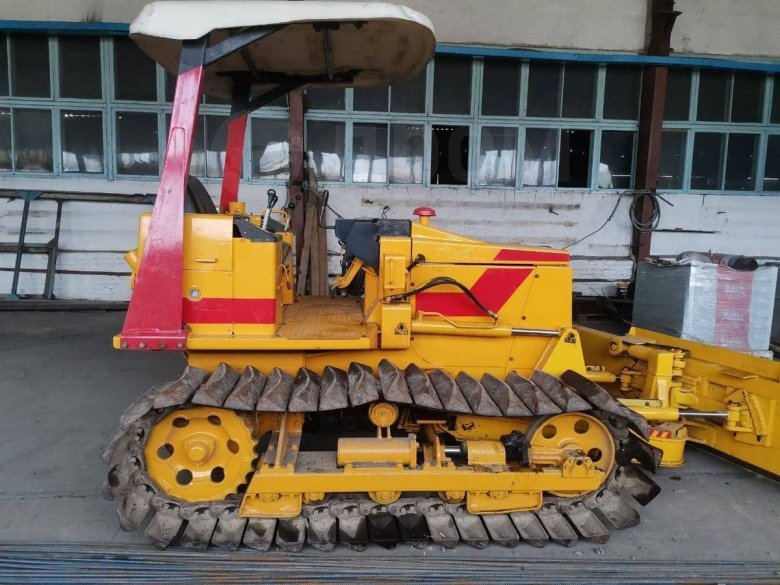 Бульдозер гусеничный