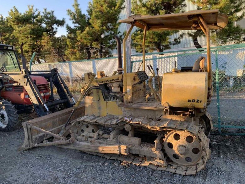 Мини бульдозер митсубиси б3