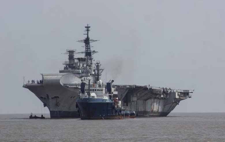 Aircraft carrier viraat