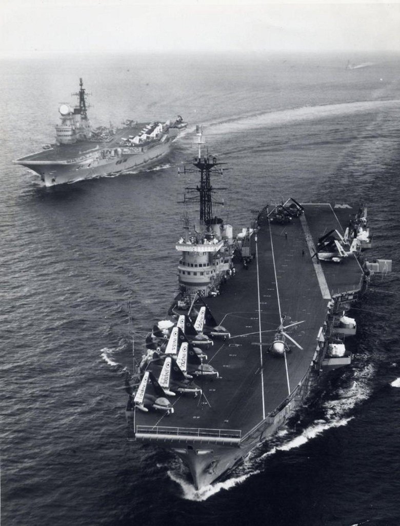 Hms victorious (r38)