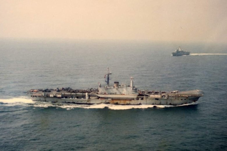 Авианосец hms hermes