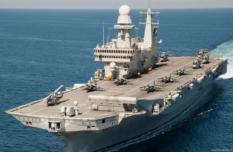 Итальянский авианосец кавур