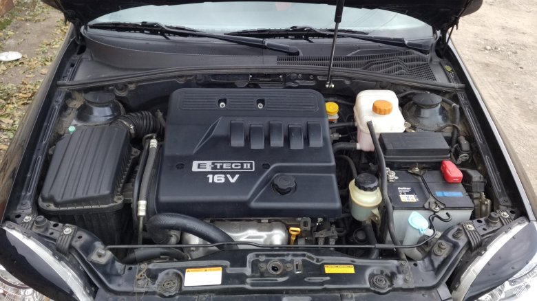 Lacetti 1.8 motor