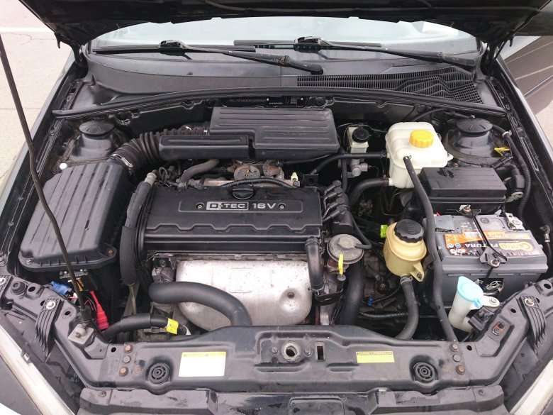 Lacetti 1.8 motor