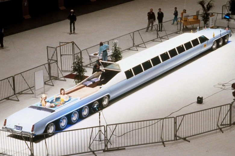 Самый длинный автомобиль в мире