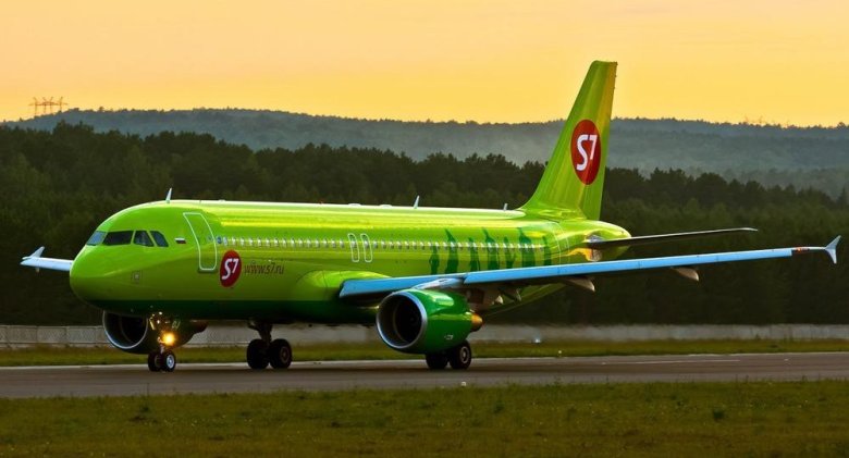 Самолёт s 7 airlines