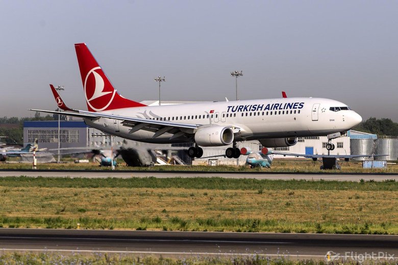 Боинг 737 туркиш эйрлайнс