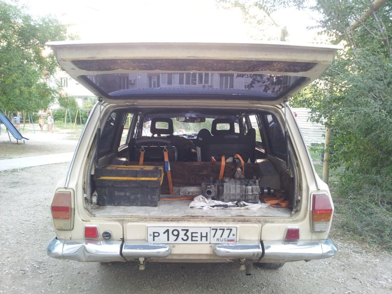 Газ 2402 универсал салон