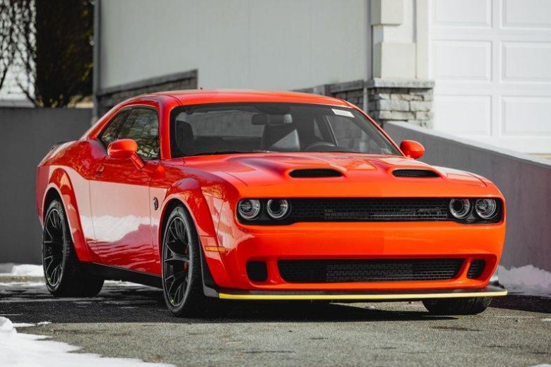 Dodge challenger srt hellcat
