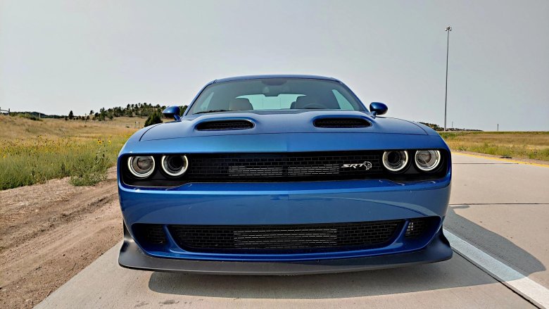 Dodge challenger hellcat redeye