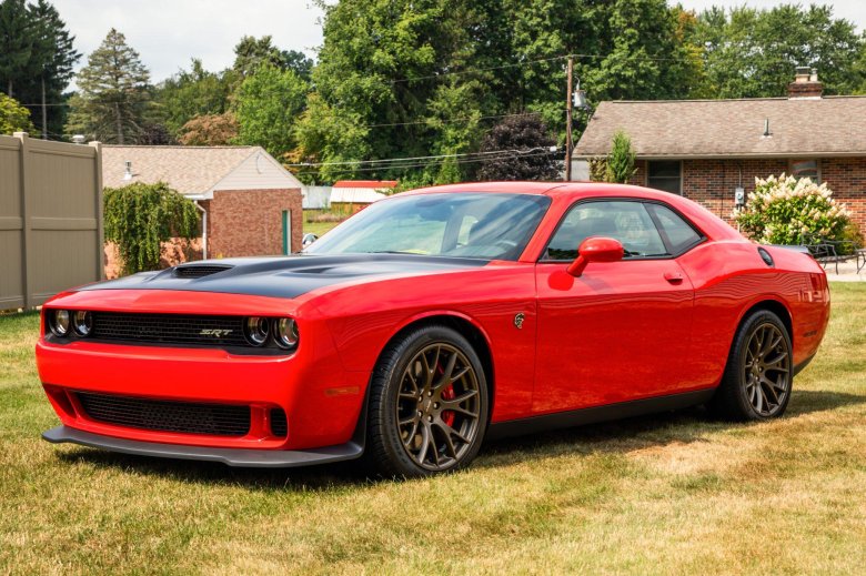 Dodge challenger 2016 hellcat