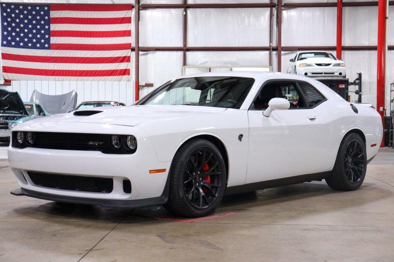 Dodge challenger iii