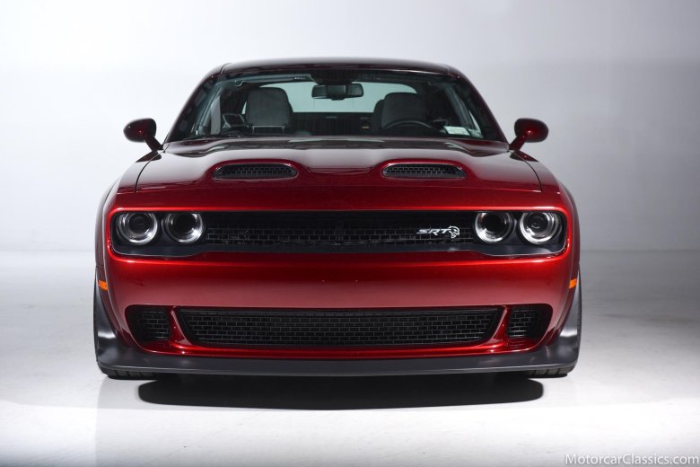 Dodge challenger srt hellcat widebody