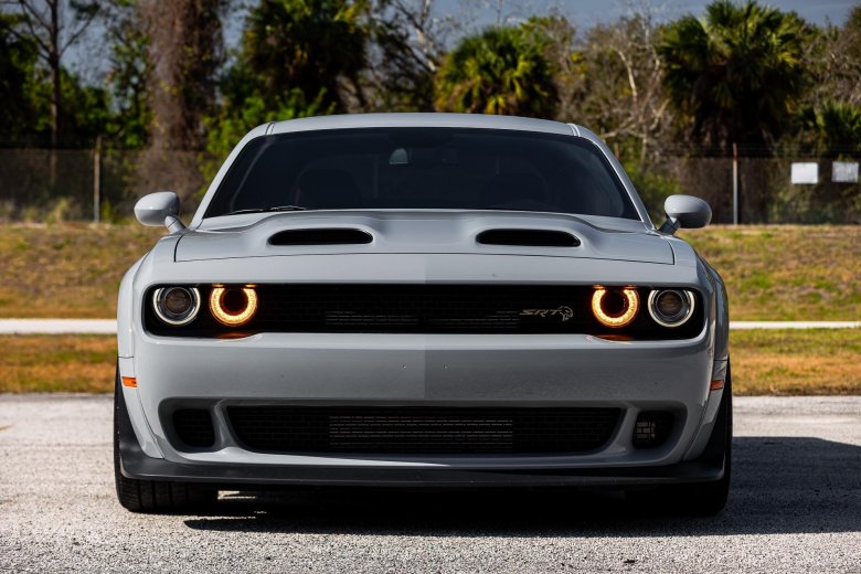 Dodge challenger srt 2020