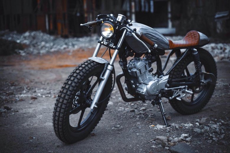 Suzuki gn 125 cafe racer