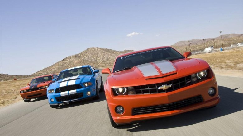 Мустанг шевроле камаро