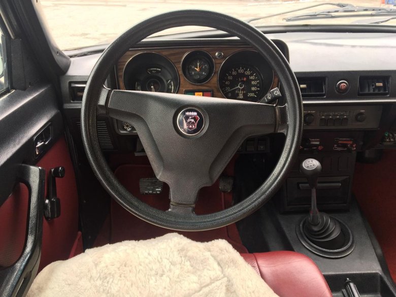 Волга газ 2410 салон