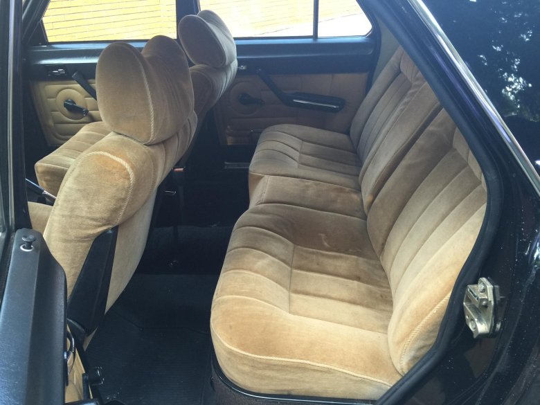 Газ 3102 велюровый салон