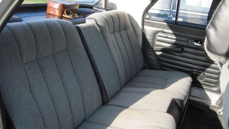 Сиденья газ 2410