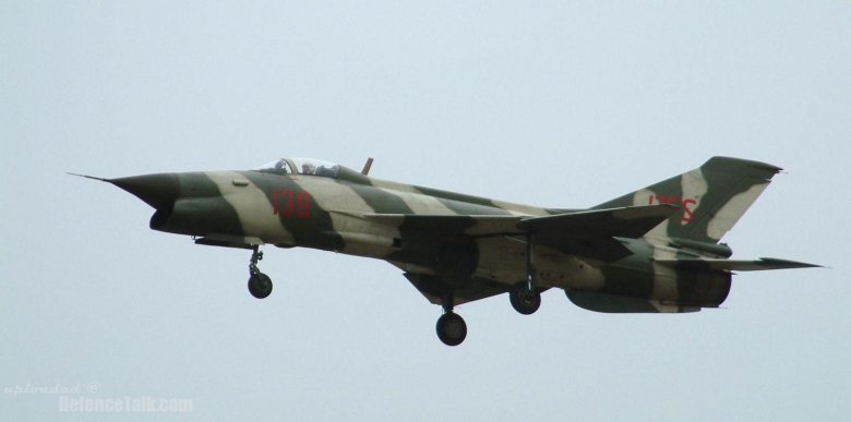 Chengdu j-7fs