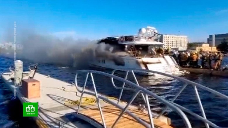 Сгорела яхта в санкт-петербурге
