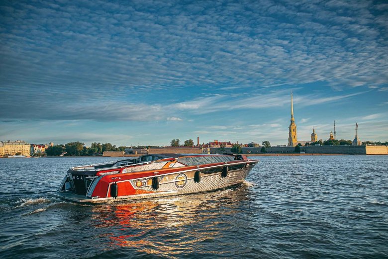 Белуга катер спб