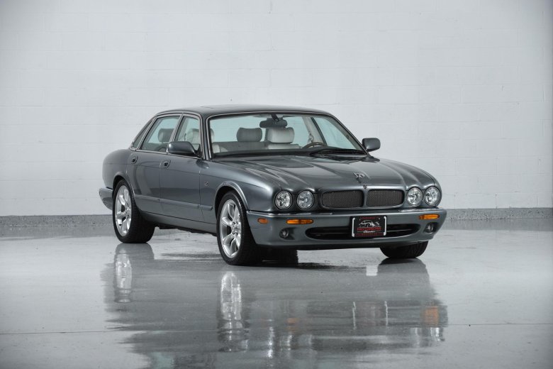 Jaguar xjr 2000