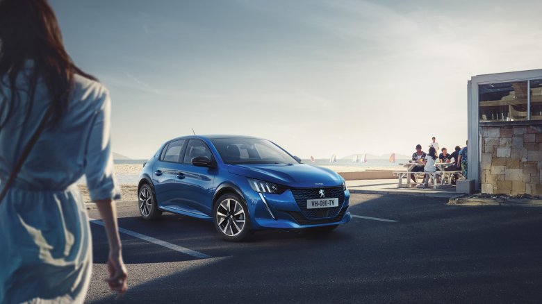 Пежо 208 gti 2020