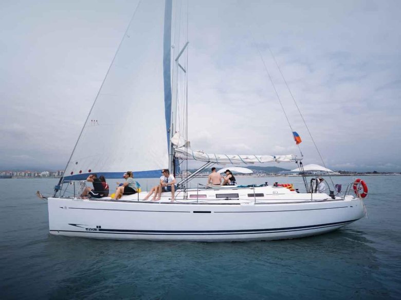 Яхта аврора геленджик