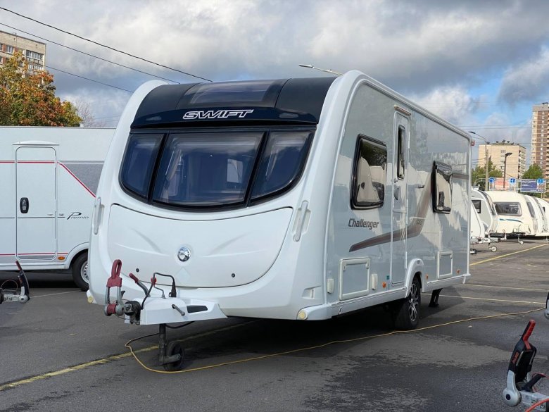 Прицеп-дача swift challenger 470 se