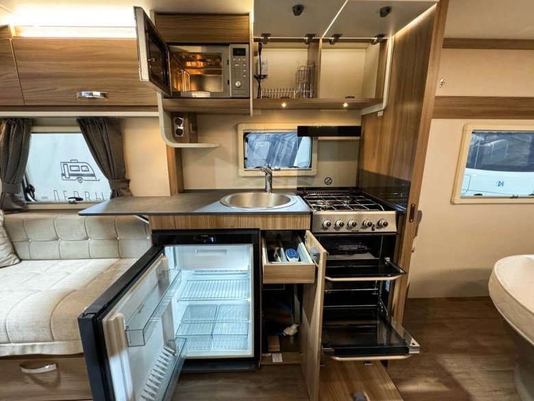 Дом на колесах большой