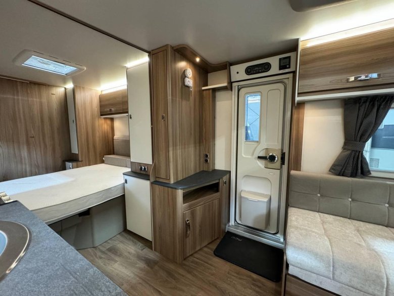 Автодом кемпер