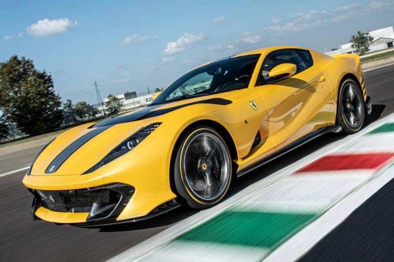 Феррари 812 компетизионе