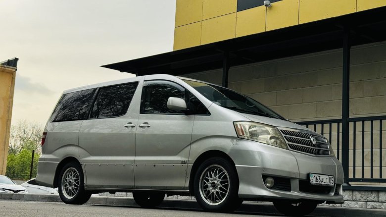 Тойота альфард 2004