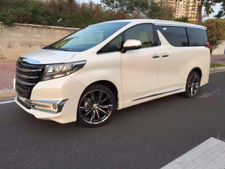 Toyota alphard 2023