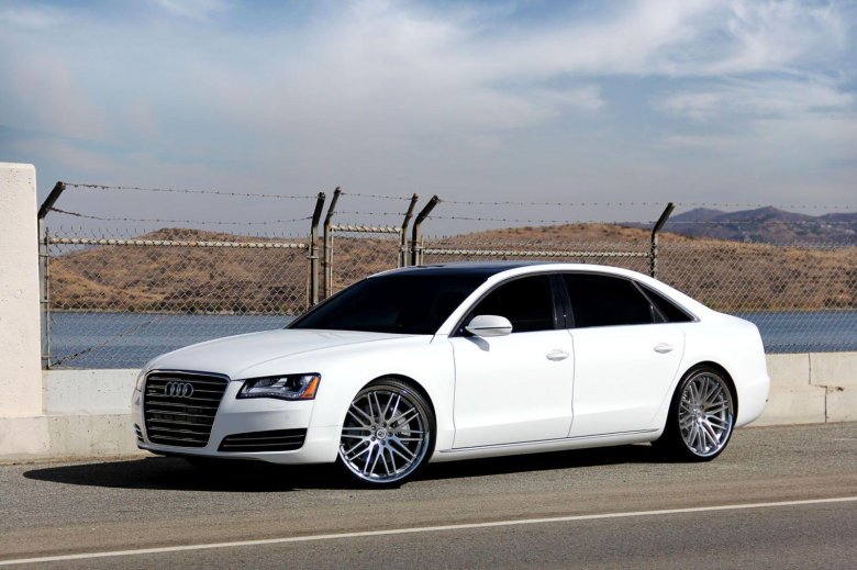 Audi a8 2012